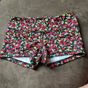 Fleo very cherry size small, worn once
